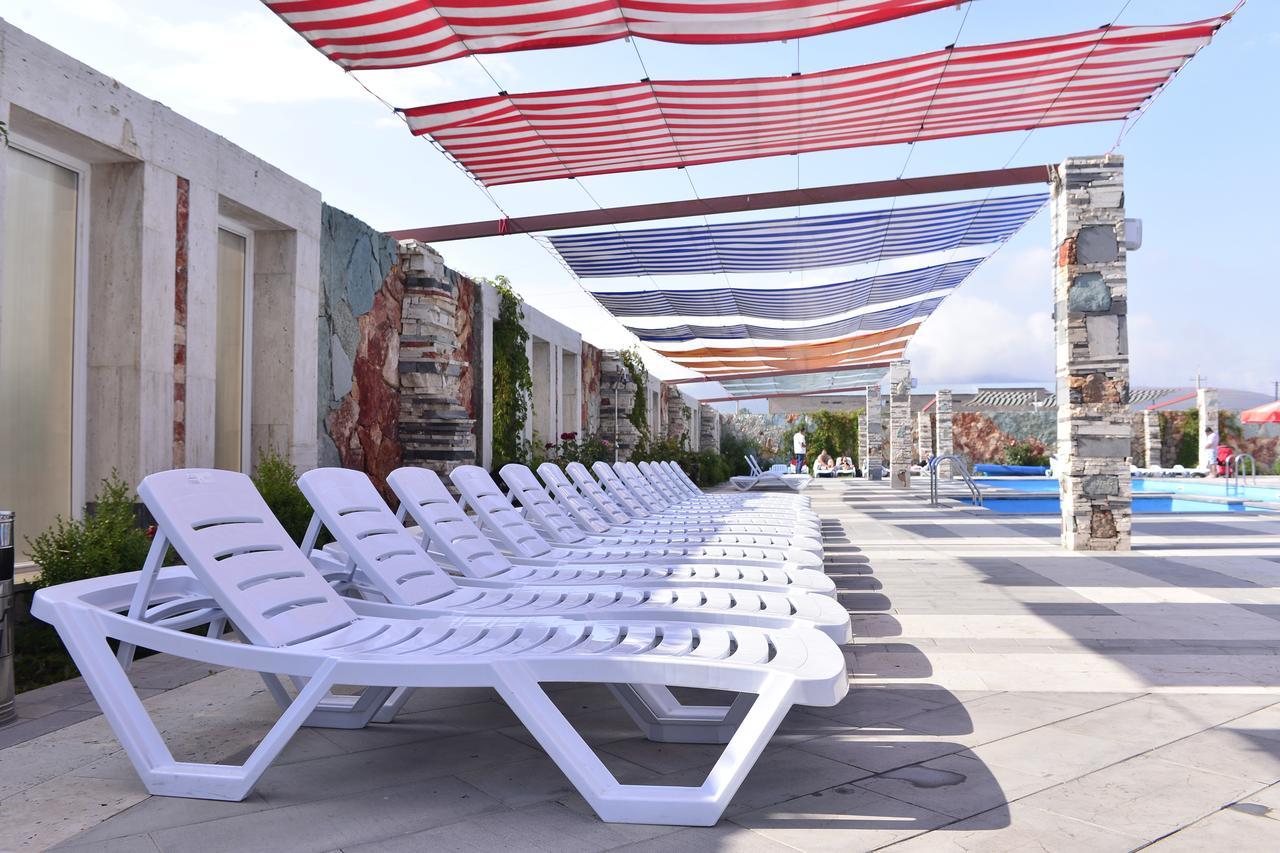Maria Resort Sevan Exterior photo